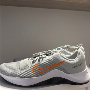 Nike Light Gray Athletic Shoes